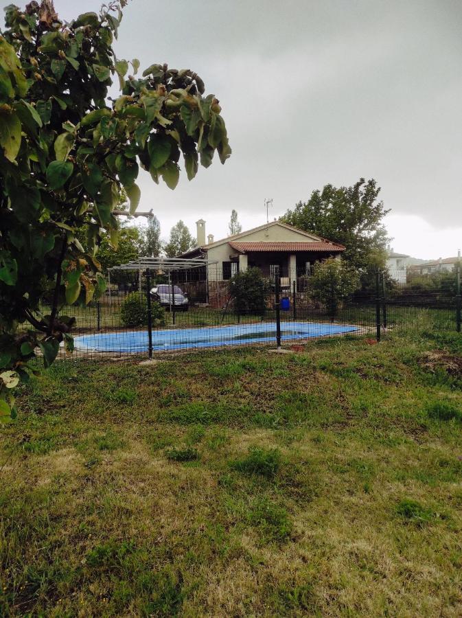 La Casa De La Parcela Piedrahita  Luaran gambar
