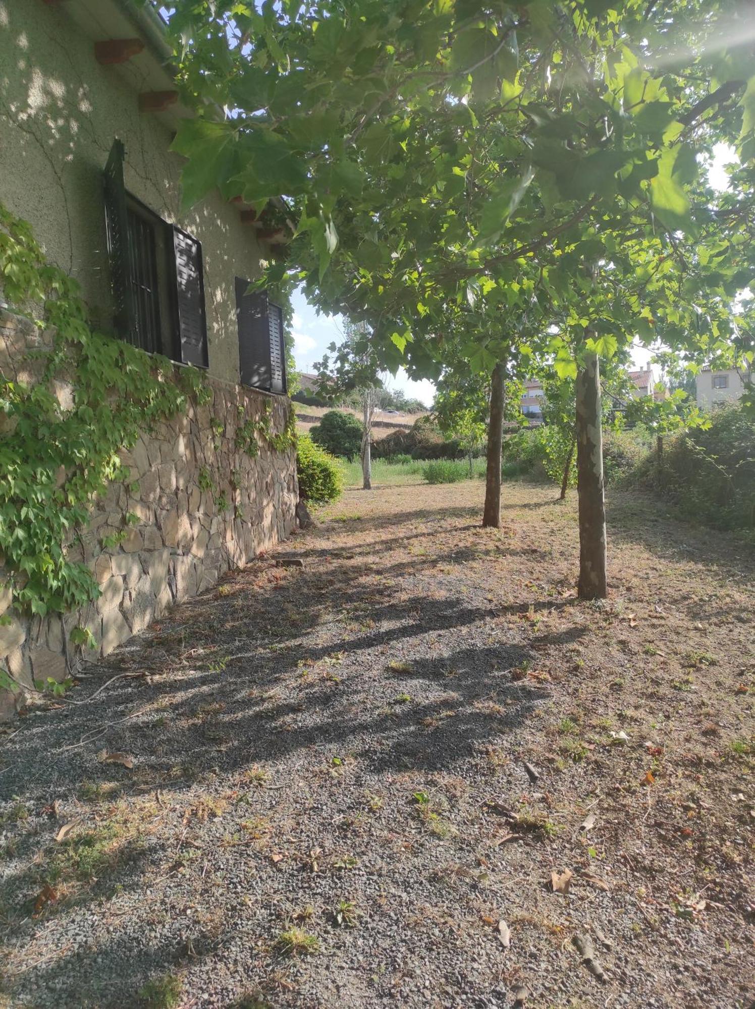 La Casa De La Parcela Piedrahita  Luaran gambar